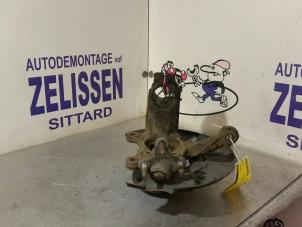 Usagé Suspension de roue avant droite Volkswagen Golf VI (5K1) 2.0 TDI 16V Prix € 63,00 Règlement à la marge proposé par Zelissen V.O.F. autodemontage