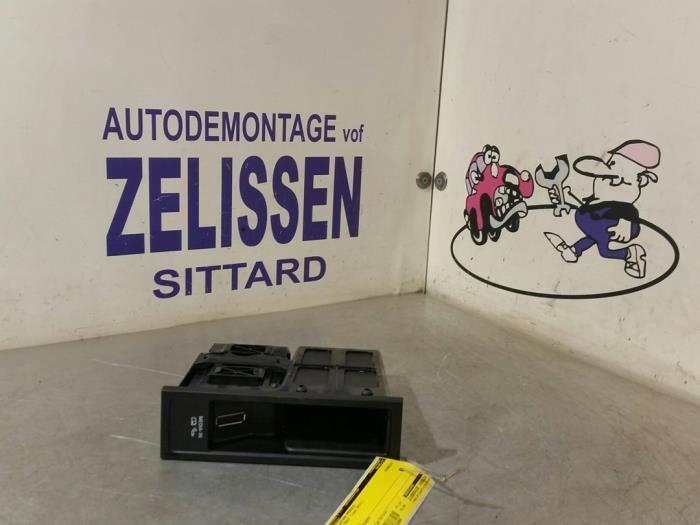 Gebrauchte Telefon Modul Volkswagen Golf VI (5K1) 2.0 TDI 16V Preis € 78,75 Margenregelung angeboten von Zelissen V.O.F. autodemontage