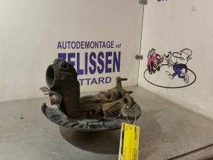 Usagé Moyeu de roue avant Volkswagen Golf VI (5K1) 2.0 TDI 16V Prix € 63,00 Règlement à la marge proposé par Zelissen V.O.F. autodemontage