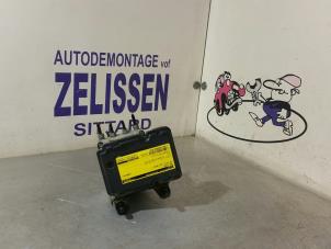 Używane Pompa ABS Volkswagen Golf VI (5K1) 2.0 TDI 16V Cena € 257,25 Procedura marży oferowane przez Zelissen V.O.F. autodemontage