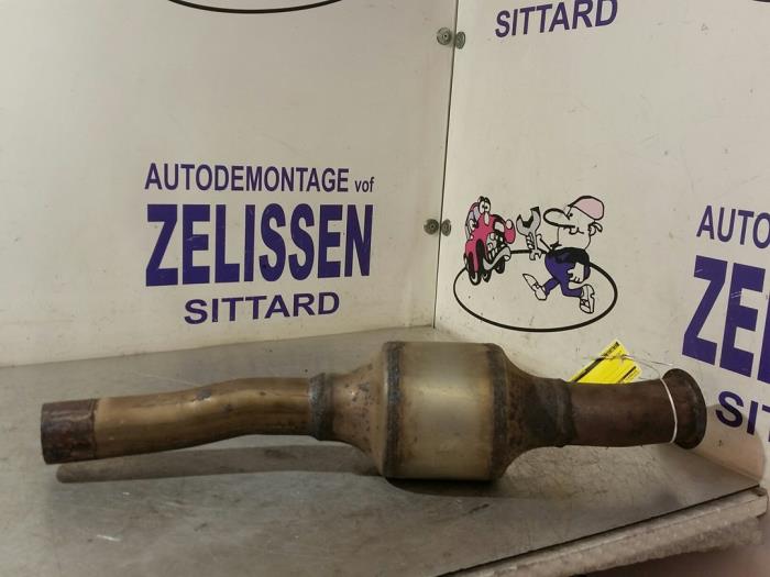Usagé Catalyseur Volkswagen Golf VI (5K1) 2.0 TDI 16V Prix sur demande proposé par Zelissen V.O.F. autodemontage