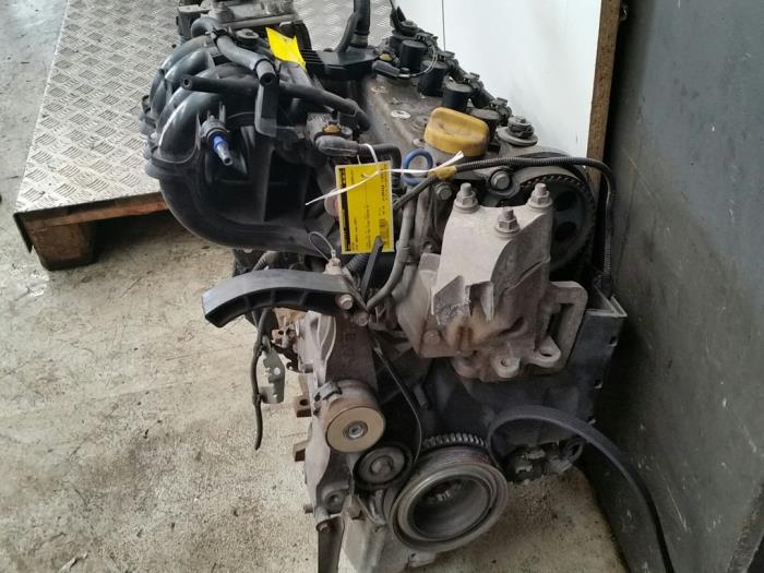 Engine from a Fiat Bravo (198A) 1.4 16V 2007