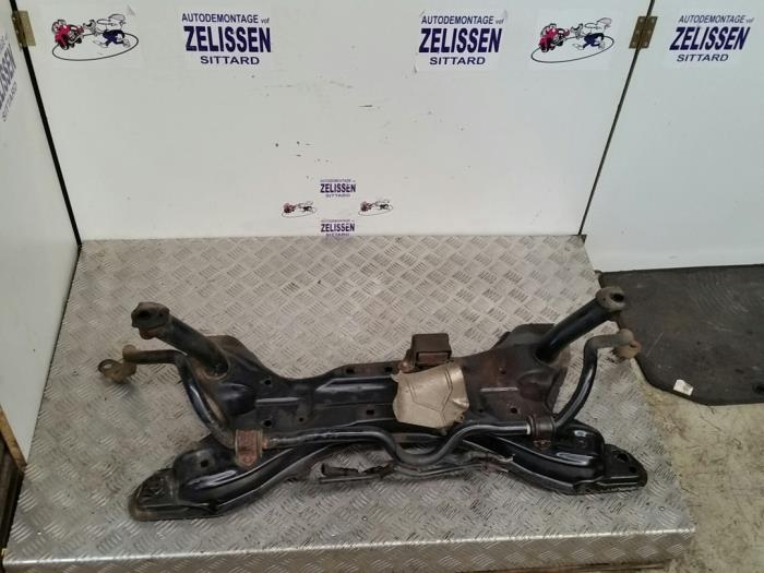 Usagé Faux châssis Toyota Yaris Verso (P2) 1.3 16V Prix € 89,25 Règlement à la marge proposé par Zelissen V.O.F. autodemontage