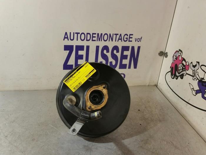 Usagé Servo frein Toyota Yaris Verso (P2) 1.3 16V Prix € 42,00 Règlement à la marge proposé par Zelissen V.O.F. autodemontage