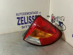 Used Taillight, right Kia Rio (DC22/24) 1.5 RS,LS 16V Price € 36,75 Margin scheme offered by Zelissen V.O.F. autodemontage