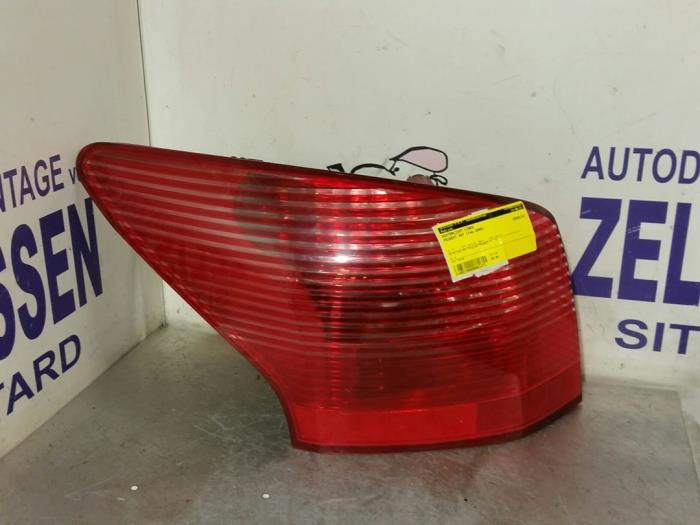 Taillight, left from a Peugeot 407 2006