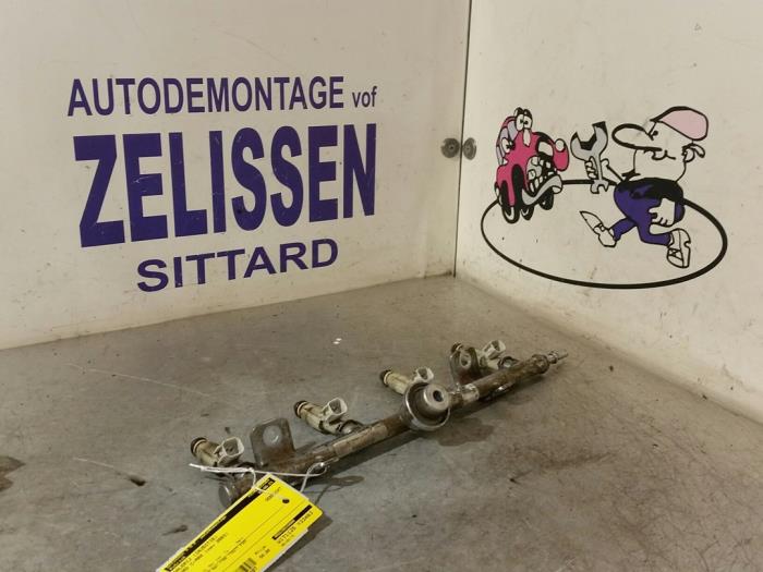 Usagé Système d'injection Ford Focus C-Max 1.8 16V Prix € 52,50 Règlement à la marge proposé par Zelissen V.O.F. autodemontage