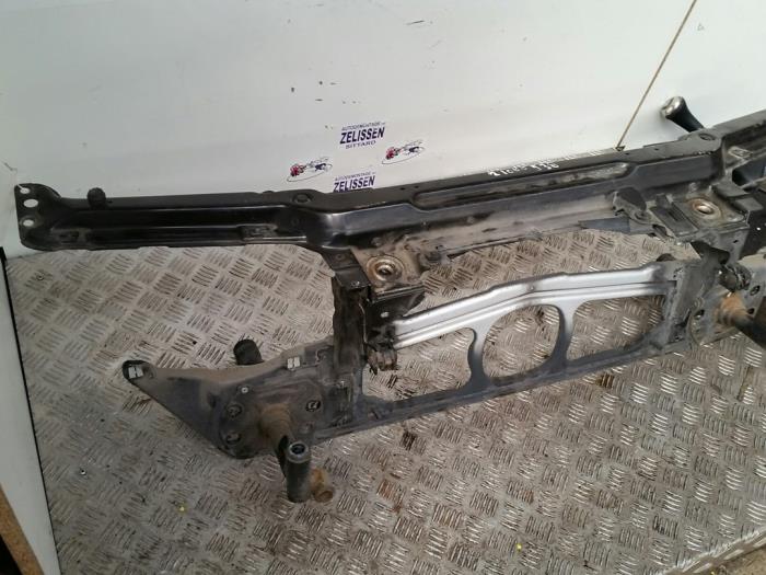 Front panel from a BMW 3 serie (E46/4) 318i 1999