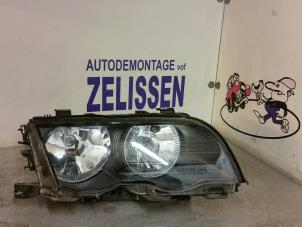 Używane Reflektor prawy BMW 3 serie (E46/4) 318i Cena € 52,50 Procedura marży oferowane przez Zelissen V.O.F. autodemontage