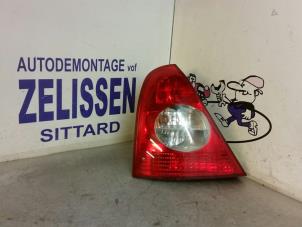 Used Taillight, left Renault Clio II (BB/CB) 1.2 16V Price € 31,50 Margin scheme offered by Zelissen V.O.F. autodemontage