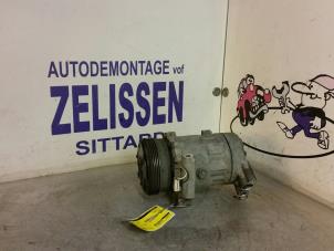 Used Air conditioning pump Renault Clio II (BB/CB) 1.2 16V Price € 105,00 Margin scheme offered by Zelissen V.O.F. autodemontage