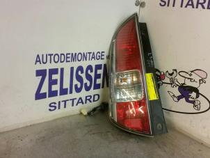 Usagé Feu arrière gauche Daihatsu Sirion 2 (M3) Prix € 31,50 Règlement à la marge proposé par Zelissen V.O.F. autodemontage