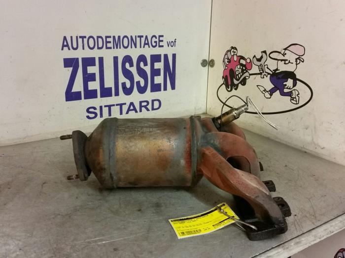 Kolektor wydechowy + katalizator z Opel Corsa 2001