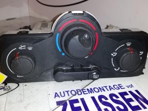 Usados Panel de control de calefacción Renault Megane Break Precio de solicitud ofrecido por Zelissen V.O.F. autodemontage