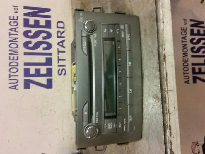 Radio CD Spieler van een Toyota Auris (E15) 1.6 Dual VVT-i 16V 2009