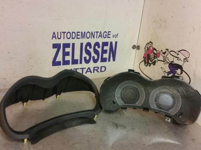 Begagnade Instrumentpanel Toyota Auris (E15) 1.6 Dual VVT-i 16V Pris € 141,75 Marginaltabell erbjuds av Zelissen V.O.F. autodemontage