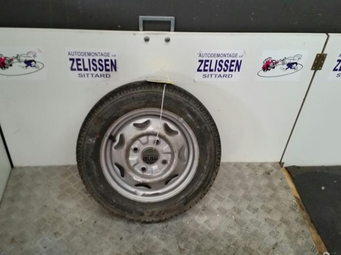 Spare wheel from a Suzuki Alto (SH410) 1.0 GA,GL 1997