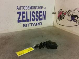 Usagé Insertion ceinture de sécurité avant droite Seat Mii 1.0 12V Prix € 21,00 Règlement à la marge proposé par Zelissen V.O.F. autodemontage