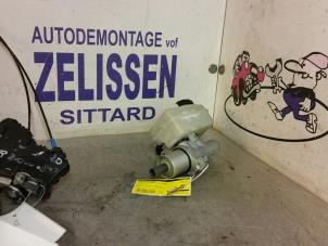 Usagé Cylindre de frein principal Mercedes B (W245,242) Prix € 31,50 Règlement à la marge proposé par Zelissen V.O.F. autodemontage