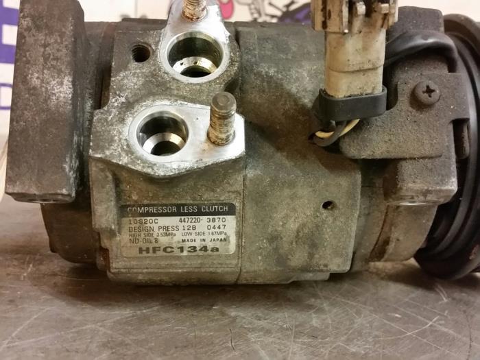 Air conditioning pump from a Chrysler Voyager 2004