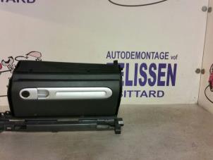 Used Glovebox Smart Fortwo Coupé (450.3) 0.7 Price € 78,75 Margin scheme offered by Zelissen V.O.F. autodemontage