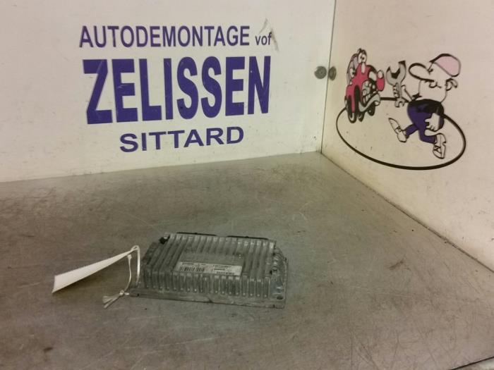 Used Automatic gearbox computer Renault Kangoo (KC) 1.6 16V Price € 152,25 Margin scheme offered by Zelissen V.O.F. autodemontage