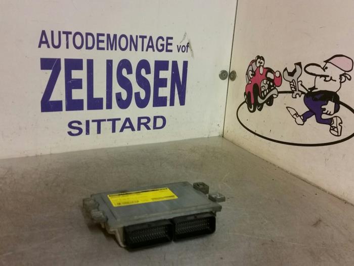 Used Engine management computer Renault Kangoo (KC) 1.6 16V Price € 152,25 Margin scheme offered by Zelissen V.O.F. autodemontage