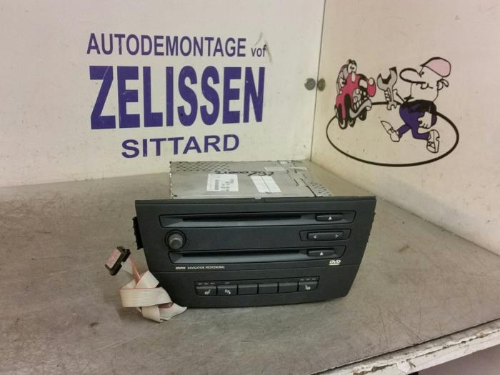 Usagé Système navigation BMW 1 serie (E87/87N) 118i 16V Prix € 414,75 Règlement à la marge proposé par Zelissen V.O.F. autodemontage