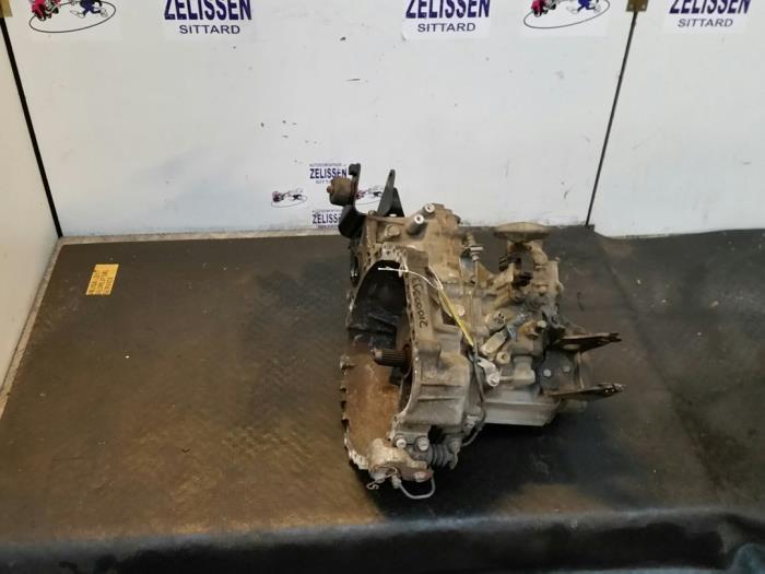 Gebrauchte Getriebe Toyota Avensis Verso (M20) 2.0 16V VVT-i D-4 Preis € 472,50 Margenregelung angeboten von Zelissen V.O.F. autodemontage