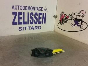 Gebrauchte Panikbeleuchtung Schalter Ford Ka II 1.2 Preis € 21,00 Margenregelung angeboten von Zelissen V.O.F. autodemontage