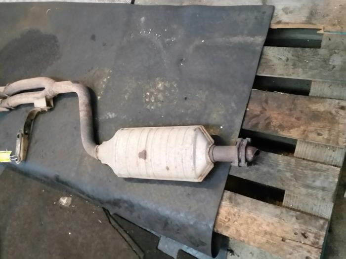 W202 catalytic outlet converter