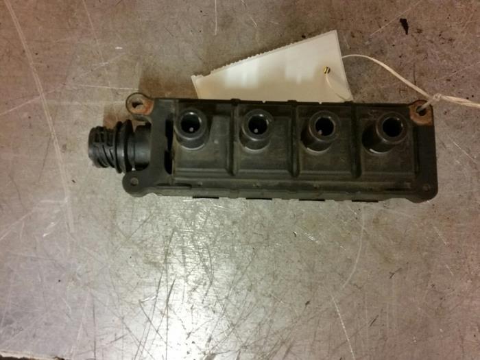 Ignition coil from a BMW 3 serie (E46/4) 318i 1999