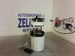 Usados Bomba de gasolina Volkswagen Polo V (6R) 1.4 16V Precio € 52,50 Norma de margen ofrecido por Zelissen V.O.F. autodemontage