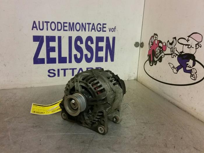Begagnade Dynamo Volkswagen Golf V (1K1) 1.4 FSI 16V Pris € 36,75 Marginaltabell erbjuds av Zelissen V.O.F. autodemontage