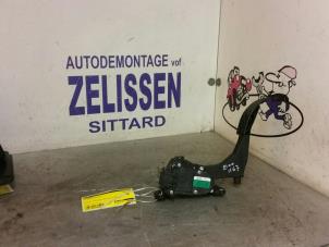 Used Accelerator pedal Volkswagen Polo V (6R) 1.4 16V Price € 31,50 Margin scheme offered by Zelissen V.O.F. autodemontage