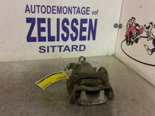 Usagé Etrier de frein (pince) arrière gauche Opel Zafira (M75) 1.9 CDTI 16V Prix € 31,50 Règlement à la marge proposé par Zelissen V.O.F. autodemontage