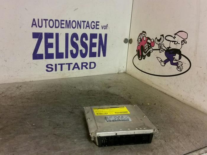 Used Engine management computer Mercedes S (W220) Price € 420,00 Margin scheme offered by Zelissen V.O.F. autodemontage