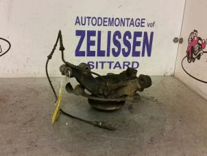 Usagé Suspension de roue avant gauche Opel Corsa D 1.3 CDTi 16V ecoFLEX Prix € 42,00 Règlement à la marge proposé par Zelissen V.O.F. autodemontage