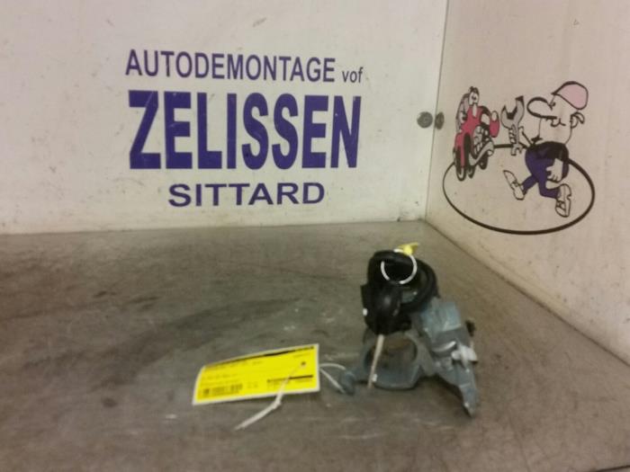 Używane Stacyjka + Kluczyk Mitsubishi Colt (Z2/Z3) 1.3 16V Cena € 52,50 Procedura marży oferowane przez Zelissen V.O.F. autodemontage