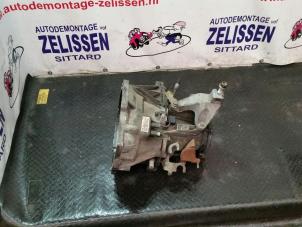 Używane Skrzynia biegów Ford Focus 1 1.6 16V Cena € 183,75 Procedura marży oferowane przez Zelissen V.O.F. autodemontage