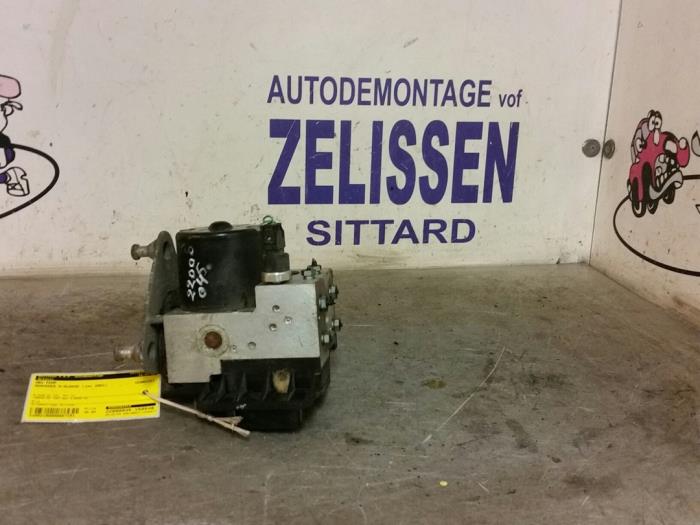 Usagé Pompe ABS Mercedes A (W168) 1.4 A-140 Prix € 99,75 Règlement à la marge proposé par Zelissen V.O.F. autodemontage