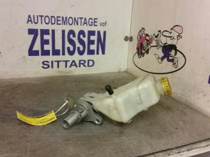 Usagé Cylindre de frein principal Fiat Grande Punto (199) 1.4 16V Prix € 36,75 Règlement à la marge proposé par Zelissen V.O.F. autodemontage