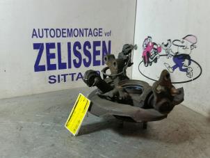 Usagé Suspension de roue avant gauche Toyota Corolla (E11) 1.6 16V Prix € 47,25 Règlement à la marge proposé par Zelissen V.O.F. autodemontage