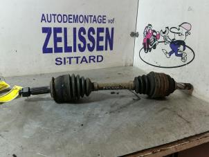 Usagé Arbre de transmission avant gauche Opel Combo (Corsa B) 1.4 i Prix € 47,25 Règlement à la marge proposé par Zelissen V.O.F. autodemontage