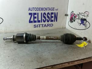 Used Front drive shaft, left Renault Modus Price € 42,00 Margin scheme offered by Zelissen V.O.F. autodemontage