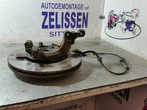 Usagé Suspension de roue avant droite Opel Zafira (F75) 2.0 16V Turbo OPC Prix € 36,75 Règlement à la marge proposé par Zelissen V.O.F. autodemontage
