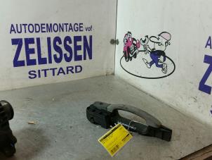 Gebrauchte Türgriff 2-türig links Ford Fiesta 5 (JD/JH) 1.3 Preis € 15,75 Margenregelung angeboten von Zelissen V.O.F. autodemontage