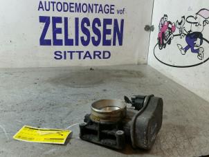 Usados Cuerpo de válvula de mariposa Opel Vectra C GTS 2.2 16V Precio € 63,00 Norma de margen ofrecido por Zelissen V.O.F. autodemontage