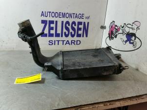 Usados Intercooler Opel Zafira (F75) 2.0 16V Turbo OPC Precio € 78,75 Norma de margen ofrecido por Zelissen V.O.F. autodemontage