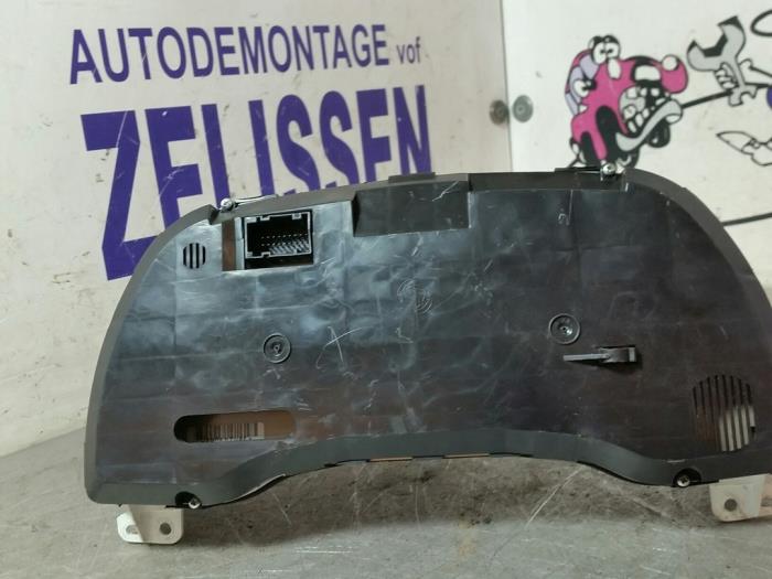 Panel de instrumentación de un Fiat Punto II (188) 1.2 60 S 2005